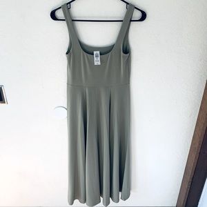 NWT Aritzia Wilfred Market Slit dress